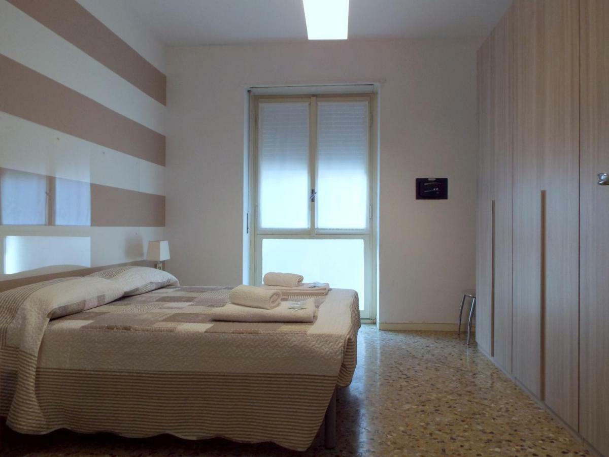 Lacaralele Apartment Milão Exterior foto